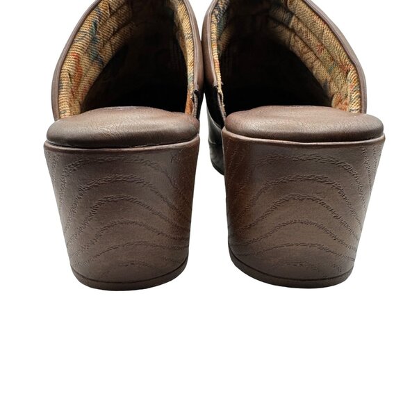 BOC Born Concept Women’s size 10M brown lightweight manmade leather slip on clog - Picture 3 of 10